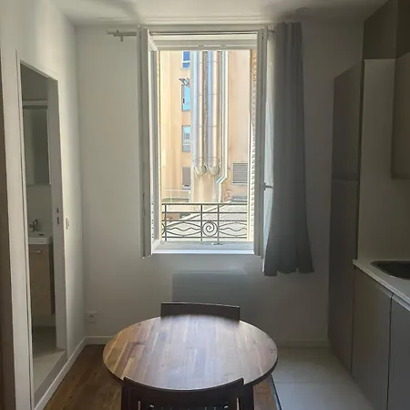 10 Min De Saint-lazare * Courbevoie